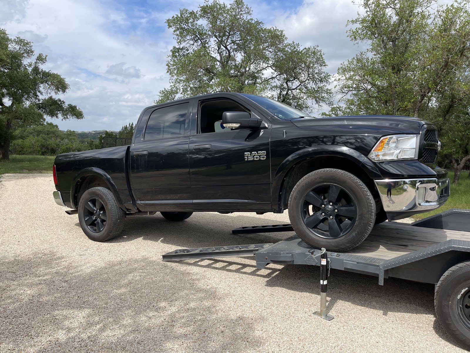 Tow N' Go Trailer Rental — car hauler towing in Bulverde, TX